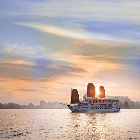 Hera Boutique Cruise Ha Long Bay Exterior photo