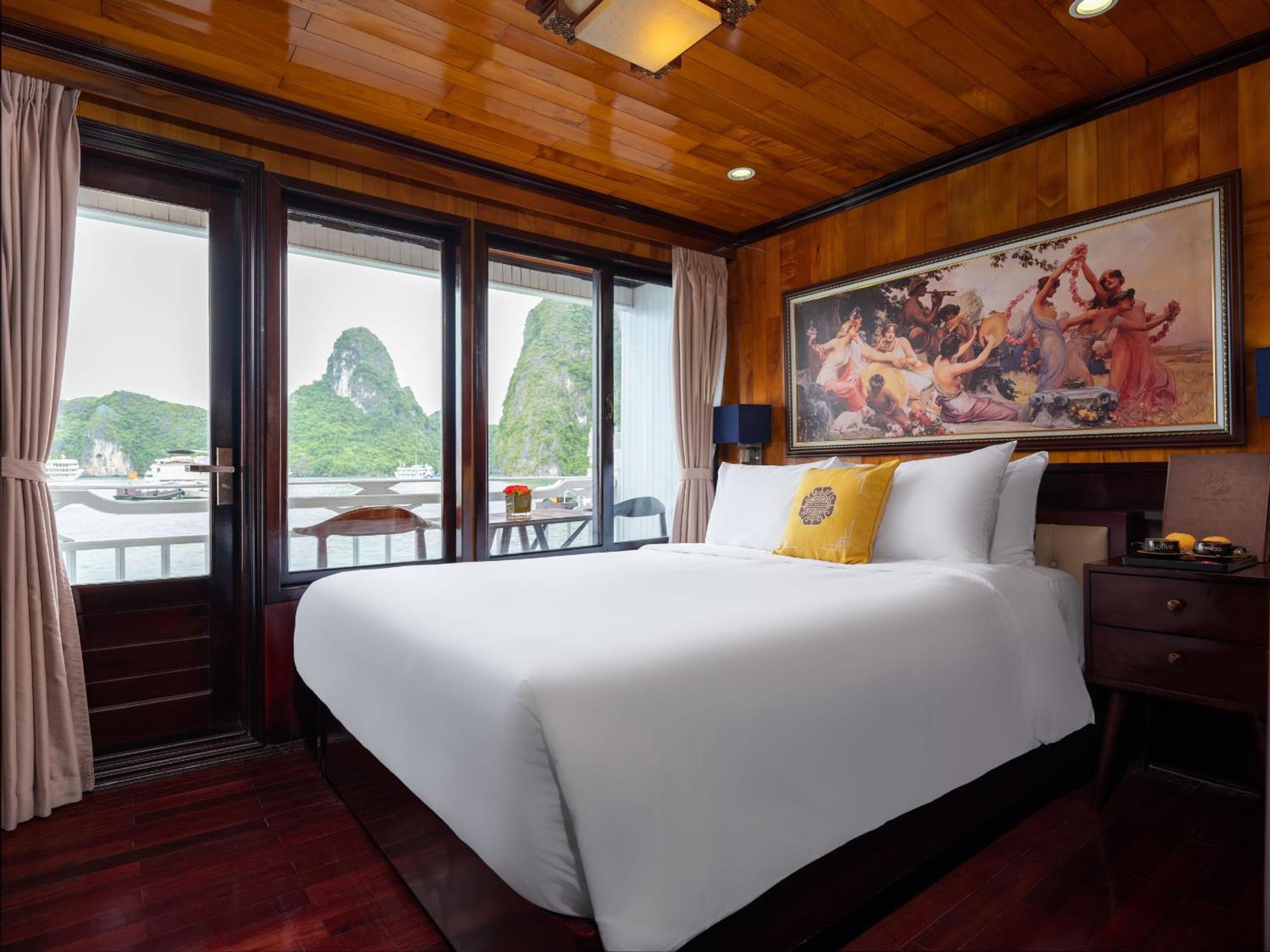 Hera Boutique Cruise Ha Long Bay Exterior photo