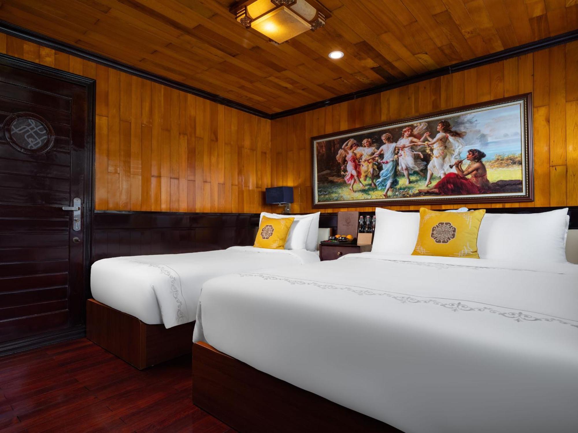 Hera Boutique Cruise Ha Long Bay Exterior photo