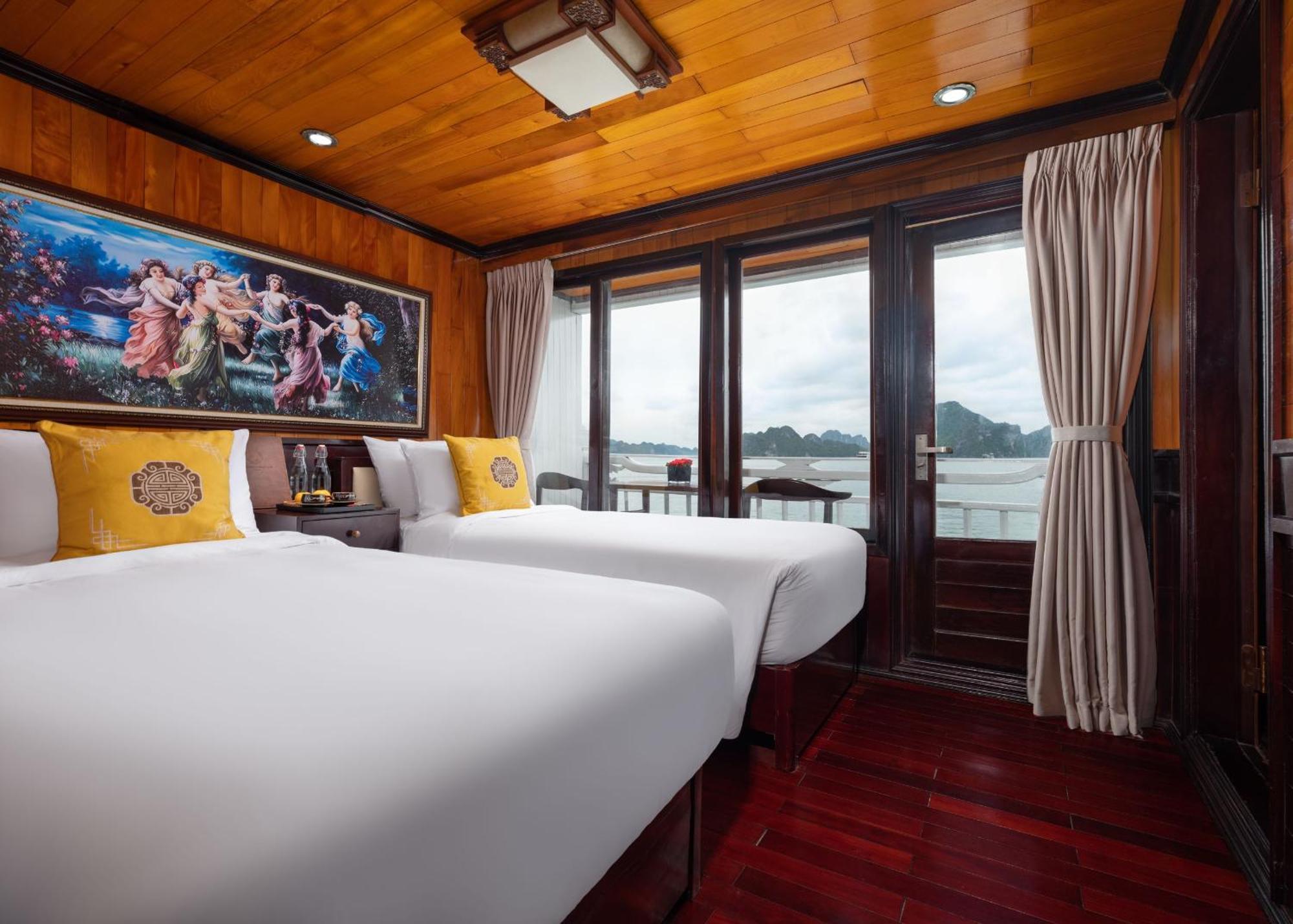 Hera Boutique Cruise Ha Long Bay Exterior photo