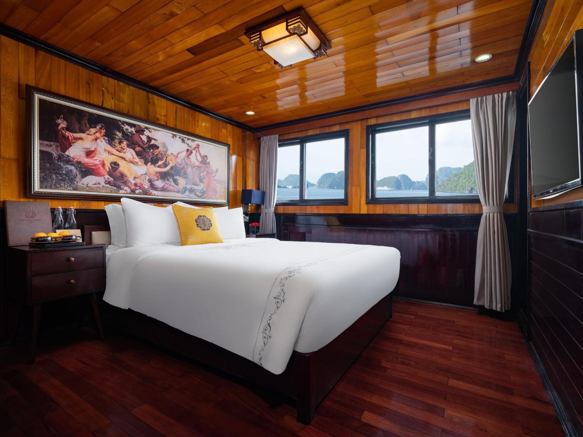 Hera Boutique Cruise Ha Long Bay Exterior photo
